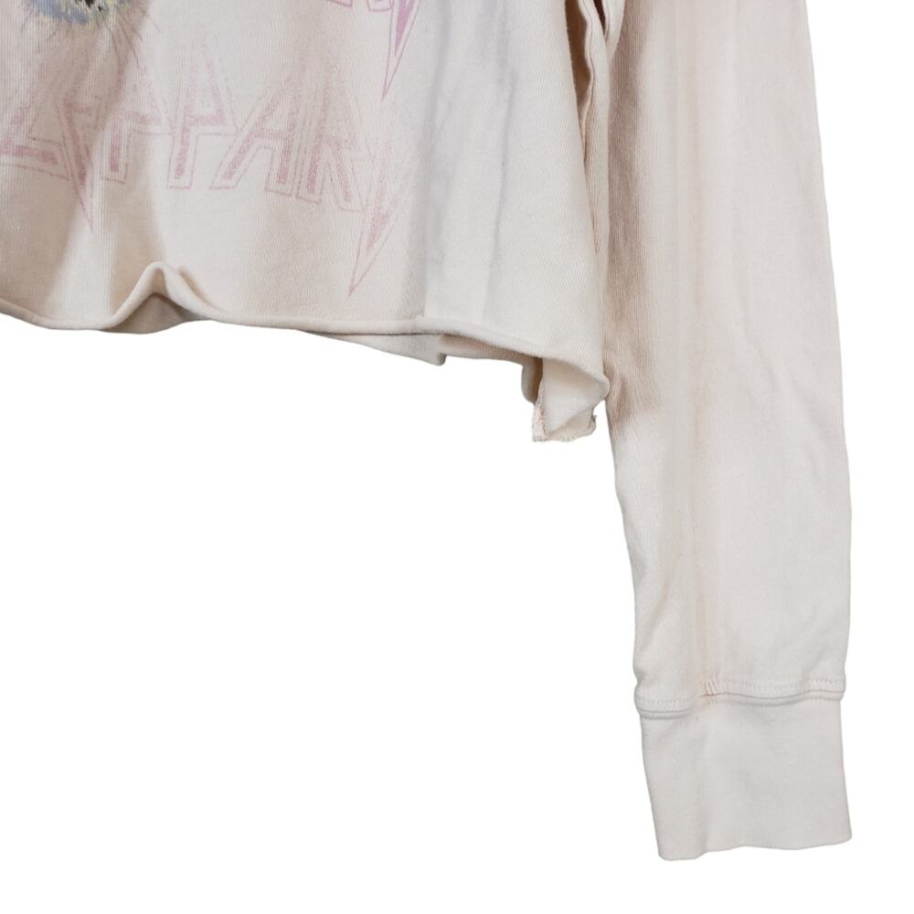 DAYDREAMER Womens S Def Leppard Stacked Crop Graphic Tee NEW - Picture 7 of 11